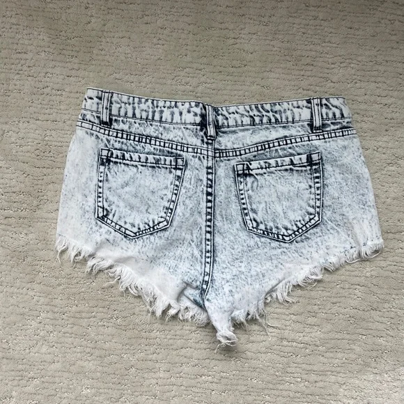 Blue Spice Acid Wash Distressed Denim Jean Shorts Frayed Festival Outfit Size 9 - Picture 7 of 13